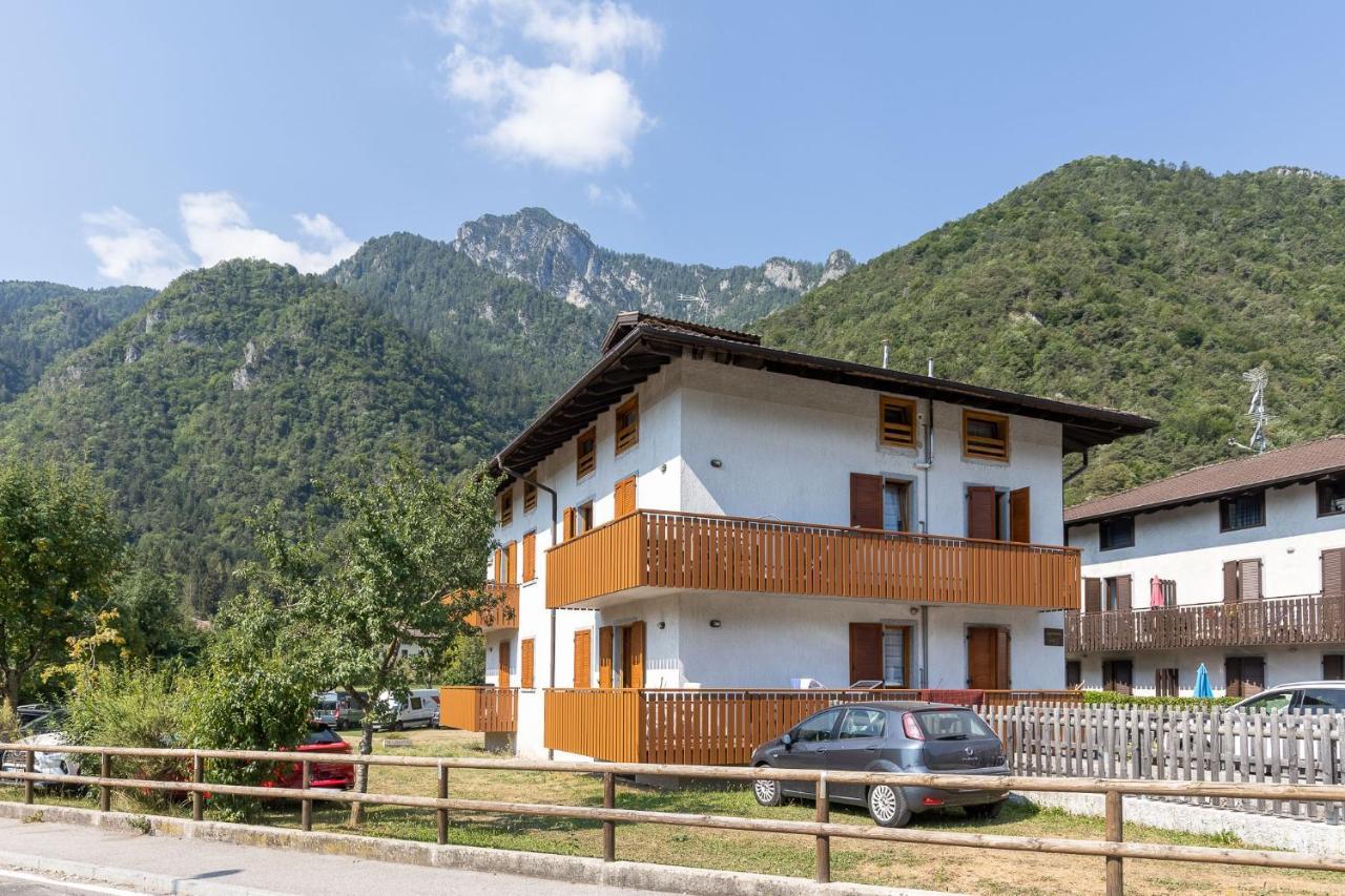 Appartamento Casa Lori Pieve Di Ledro Esterno foto